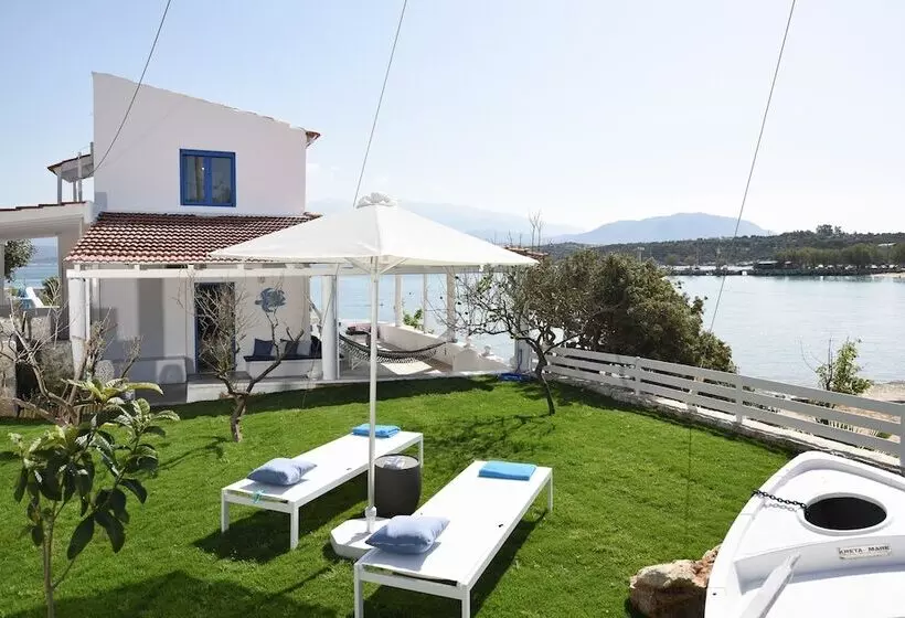 ホテル Casa Limnionari Beach House