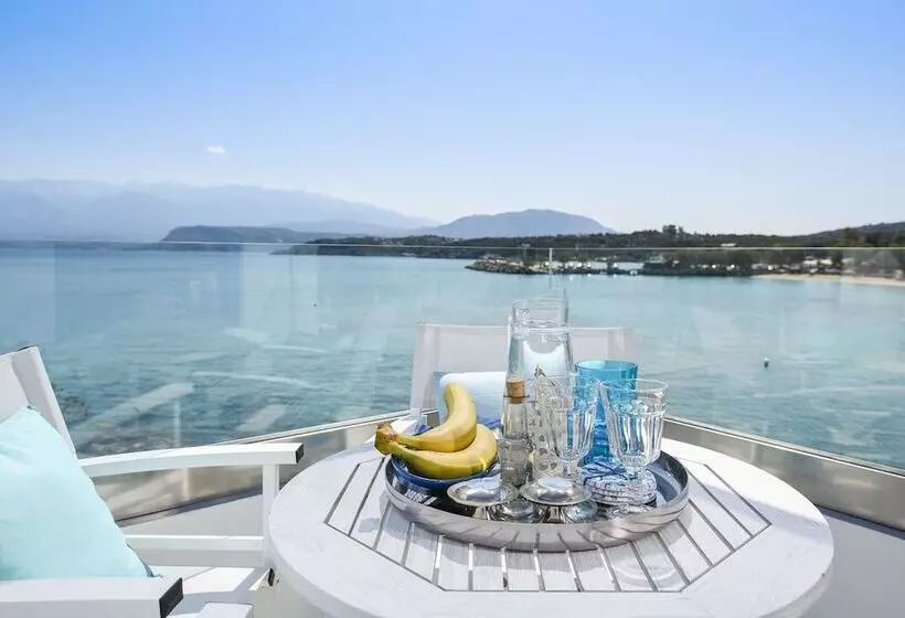 ホテル Casa Limnionari Beach House