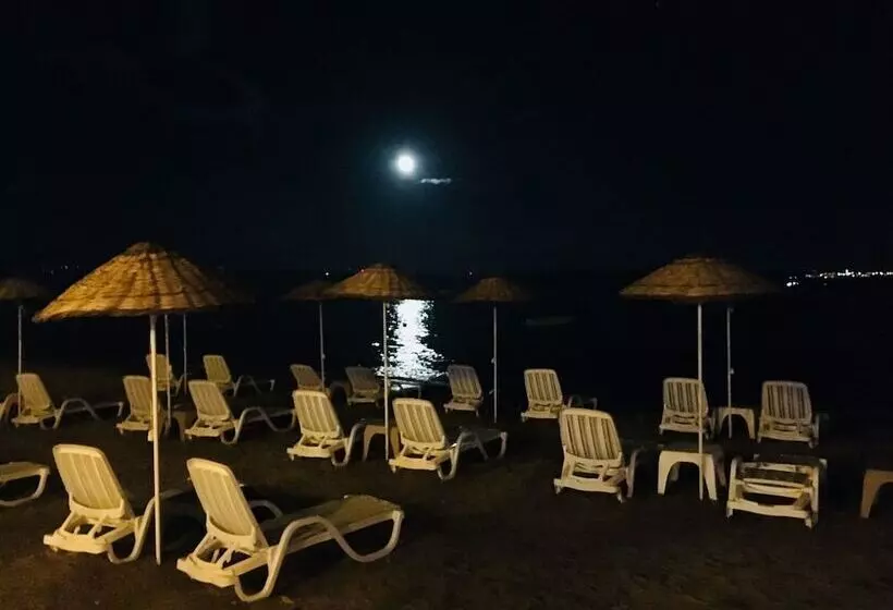 Hotelli Erkin Beach Club