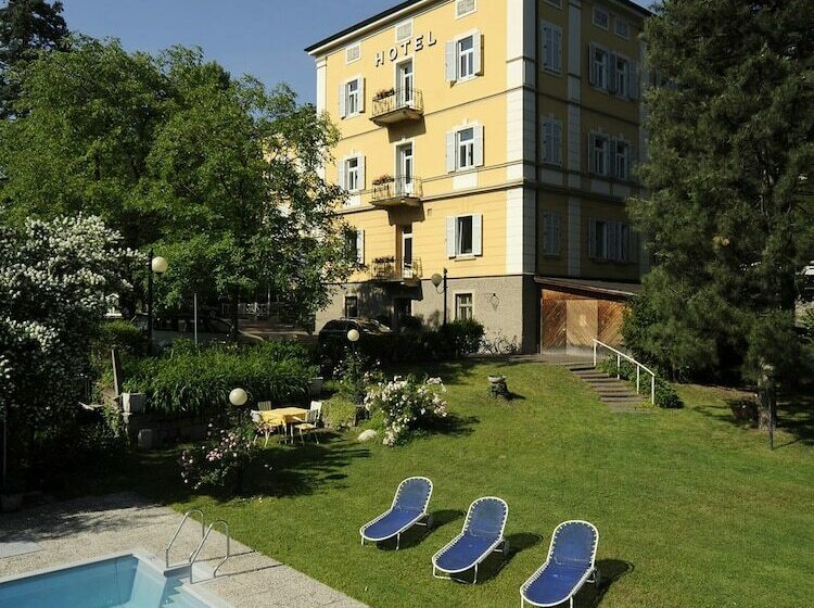 בית מלון כפרי Jarolim