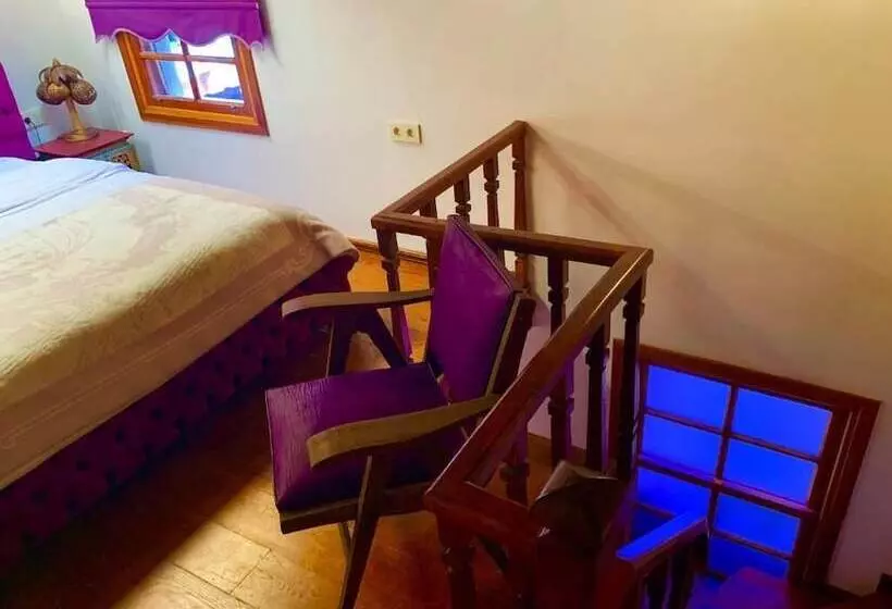 هتل Lusin Butik
