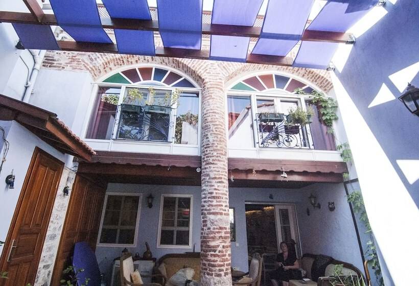 ホテル Lusin Butik