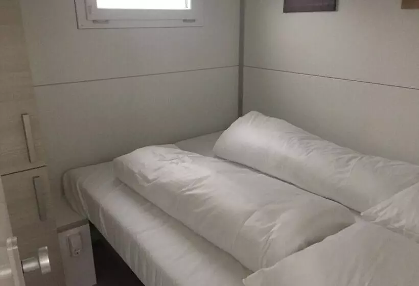 Hotelli Marinaparcs Naarden