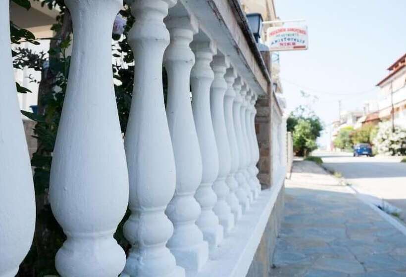 فندق Niki Apartments