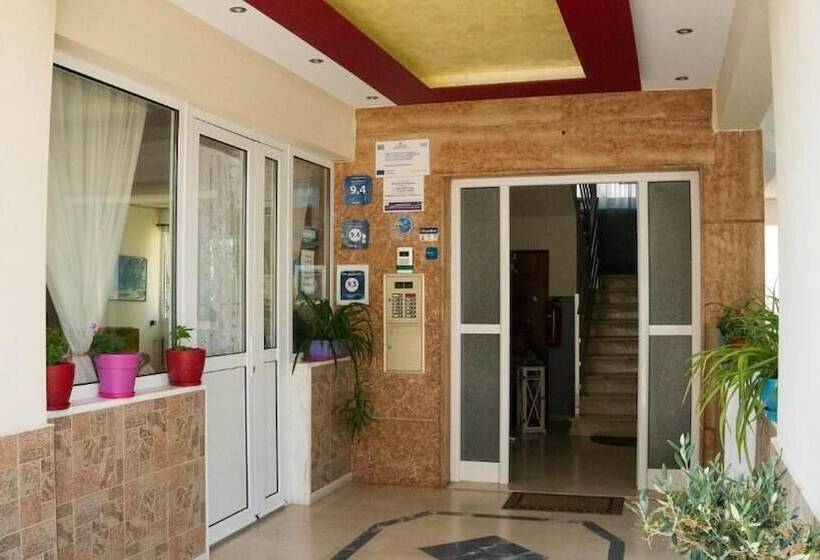 فندق Niki Apartments