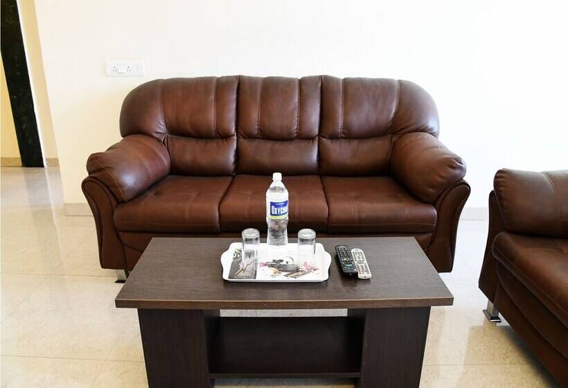 בית מלון כפרי Ornate By Oyo Rooms