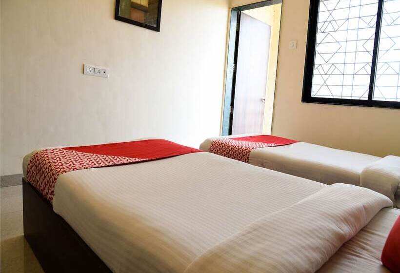 בית מלון כפרי Ornate By Oyo Rooms