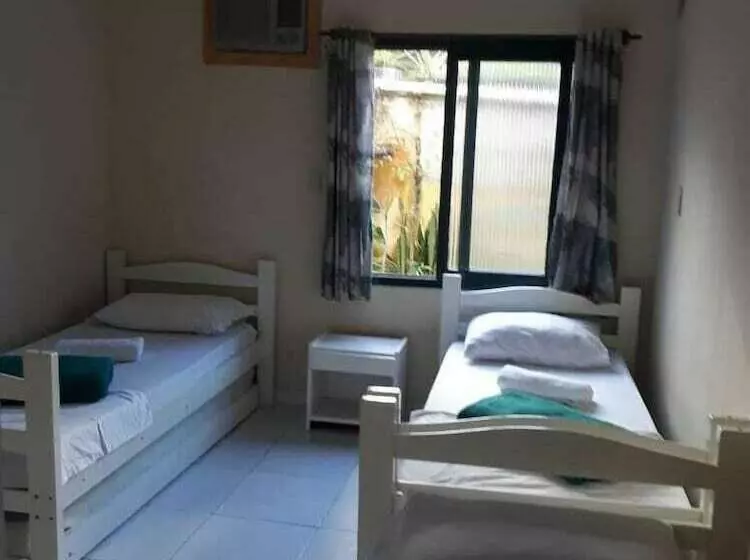 Hotelli Pousada Flor Amarela