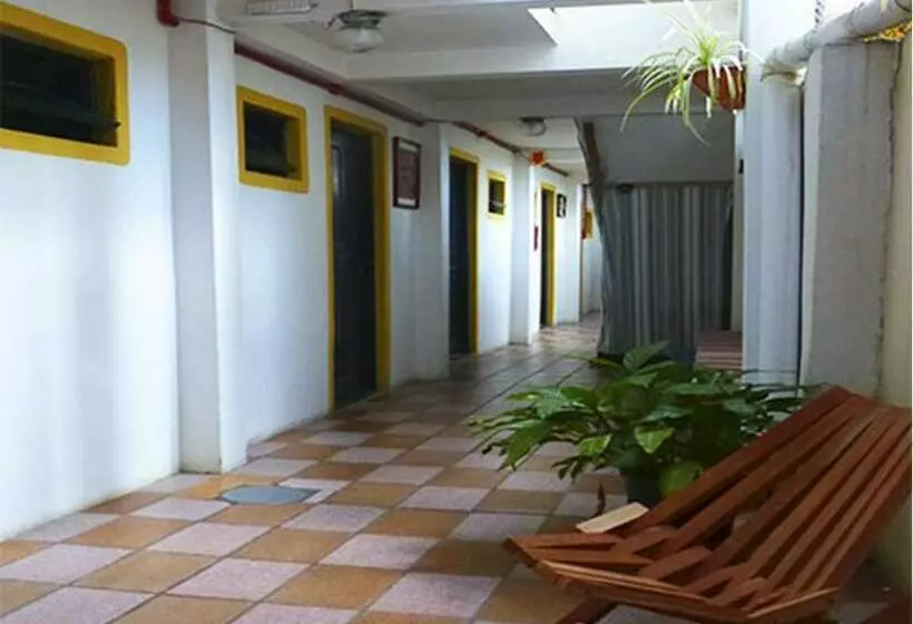 Hotelli Pousada Flor Amarela