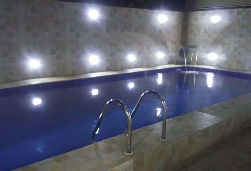 בית מלון כפרי Pousada Kmc