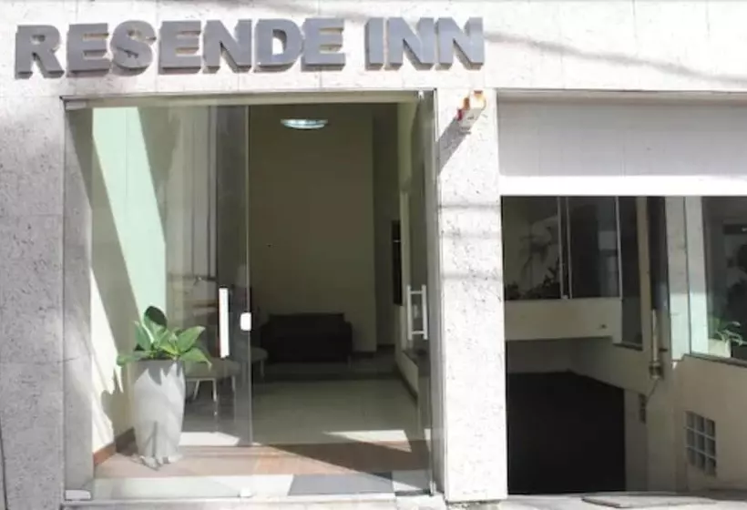 Hotelli Resende Inn