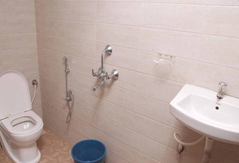 Отель Room Maangta 303   Panjim