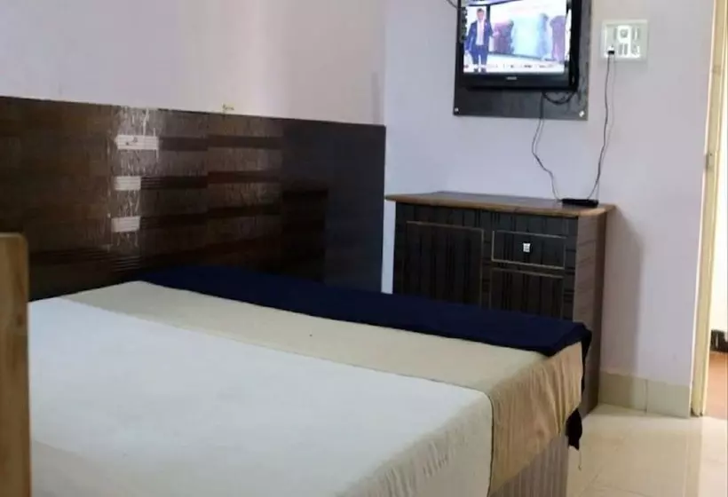 ホテル Room Maangta 303   Panjim