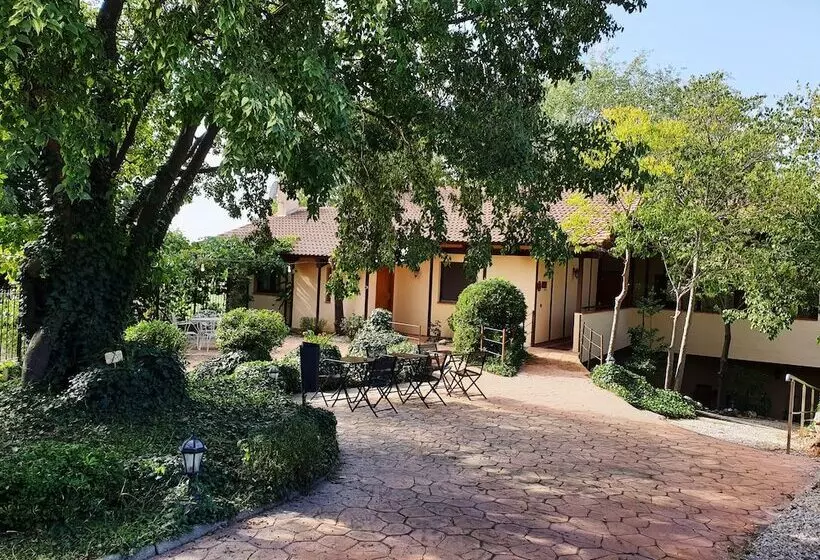 Hotelli Pago De Tharsys