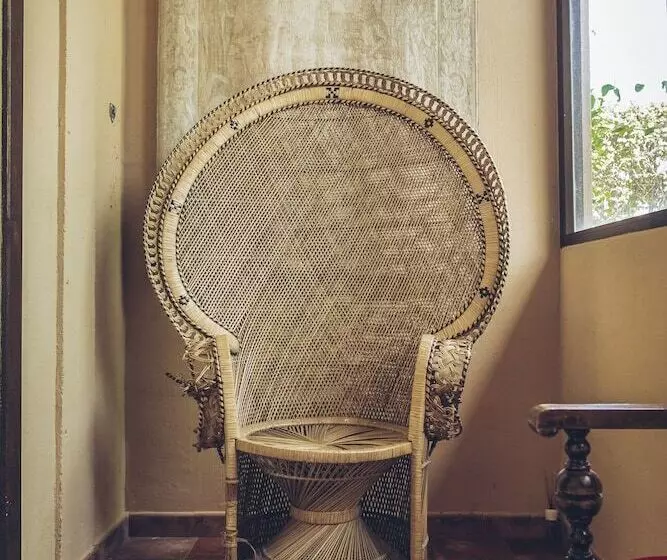 Hotelli Pago De Tharsys