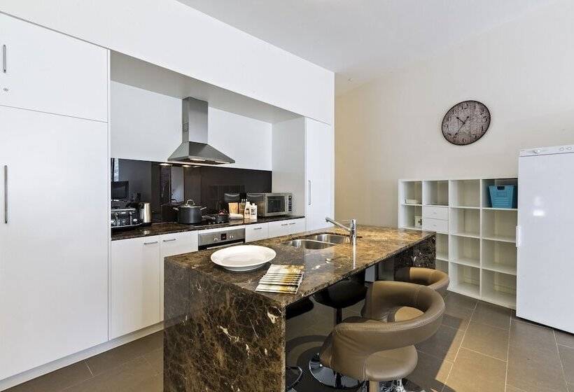 בית מלון כפרי The Saints