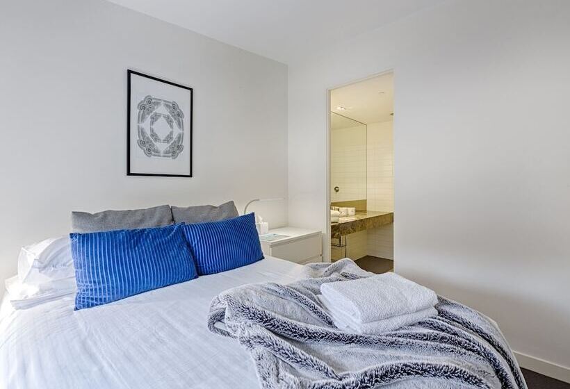 בית מלון כפרי The Saints