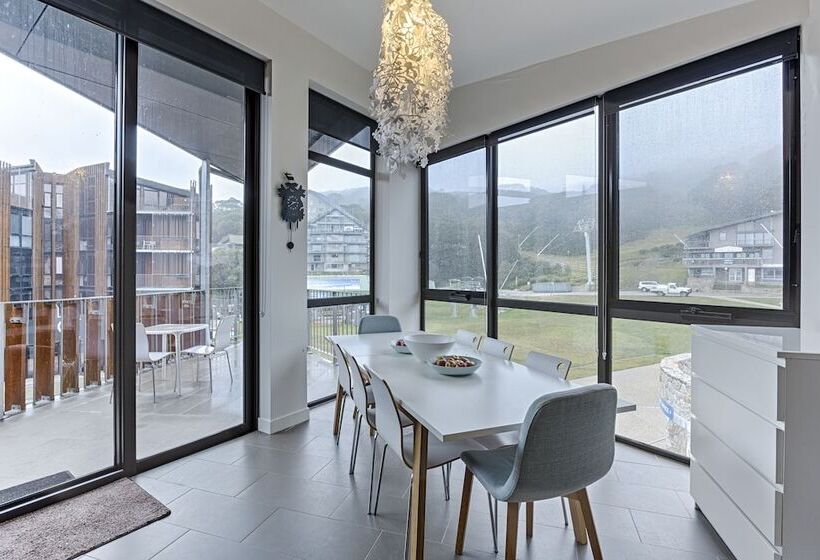 בית מלון כפרי The Saints