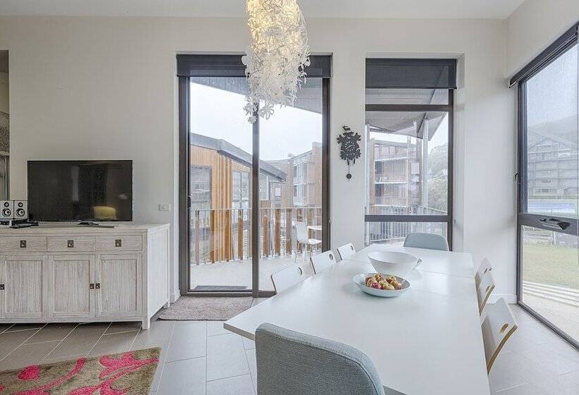 בית מלון כפרי The Saints