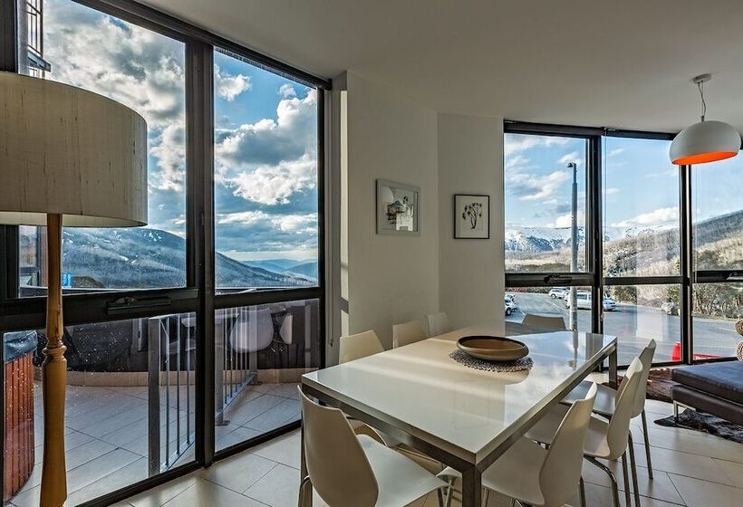 בית מלון כפרי The Saints