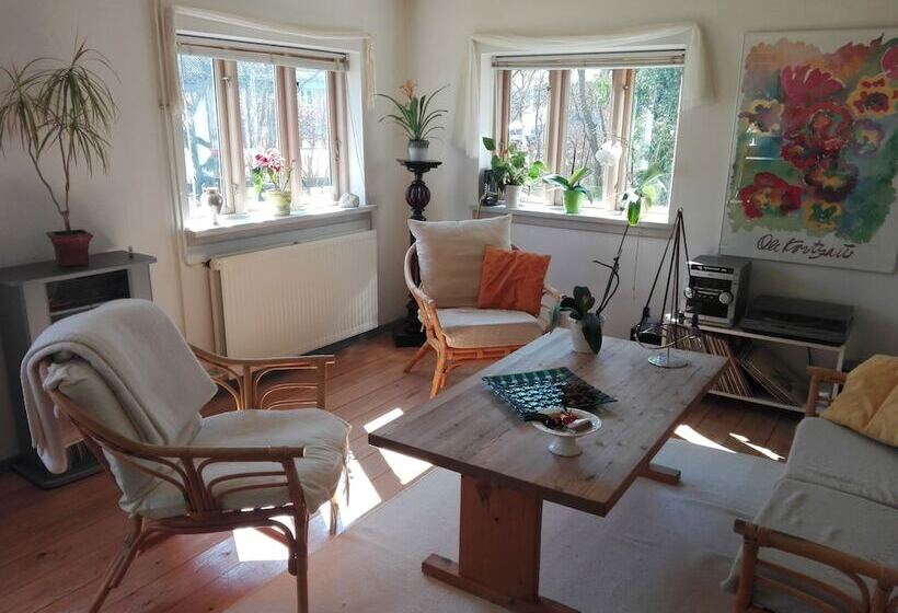 Moen Oekologisk Bed & Breakfast