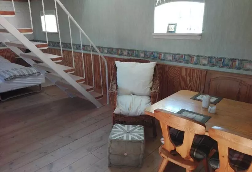 Moen Oekologisk Bed & Breakfast