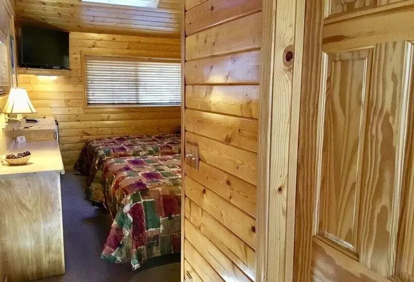 Motelli Giant Oaks Lodge