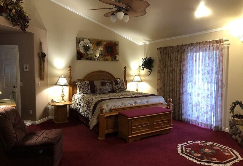 モーテル Giant Oaks Lodge