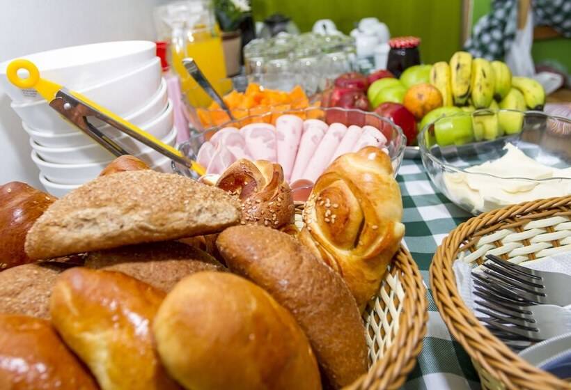 Natura Inn Machupicchu Hostel