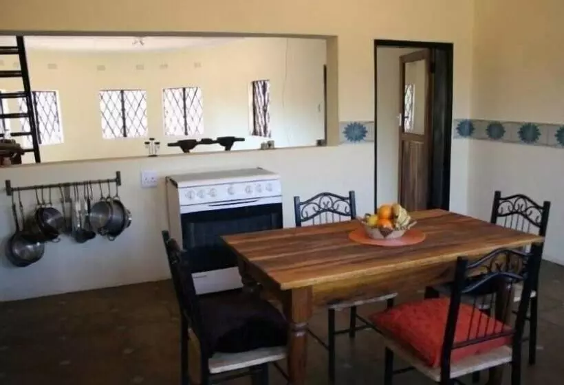 پانسیون Bongwe Guesthouse And Camp