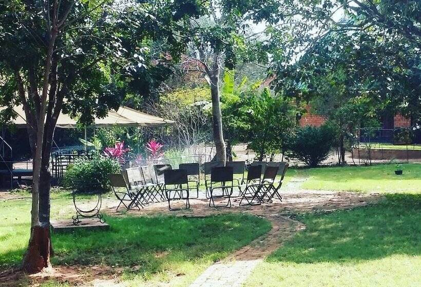 پانسیون Bongwe Guesthouse And Camp