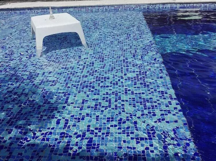 ペンション Espectacular Chalet Con Piscina