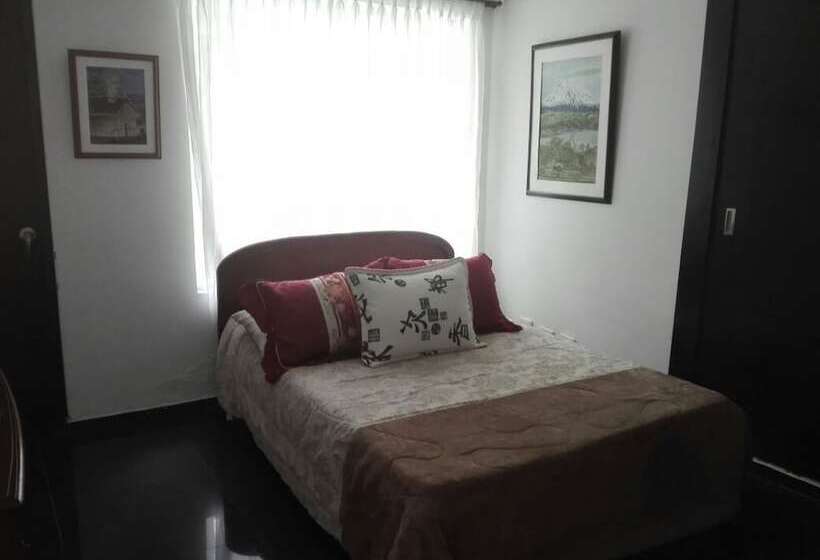 پانسیون Espectacular Chalet Con Piscina