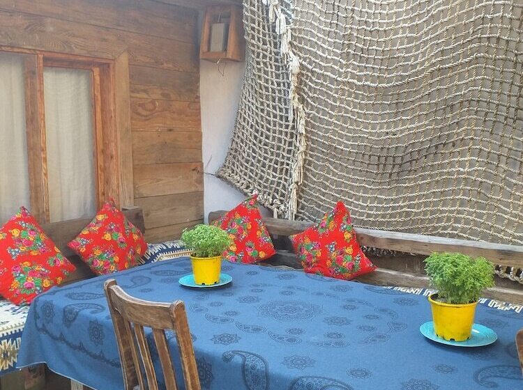 پانسیون Sanli Butik