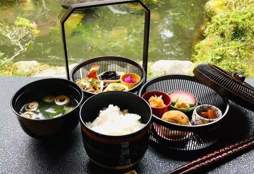 Ryokan Shukubo Kakurinbo