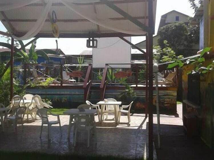 South Beach Guest House Hostel