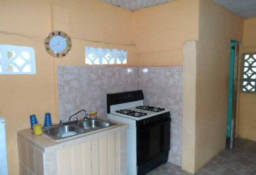 South Beach Guest House Hostel