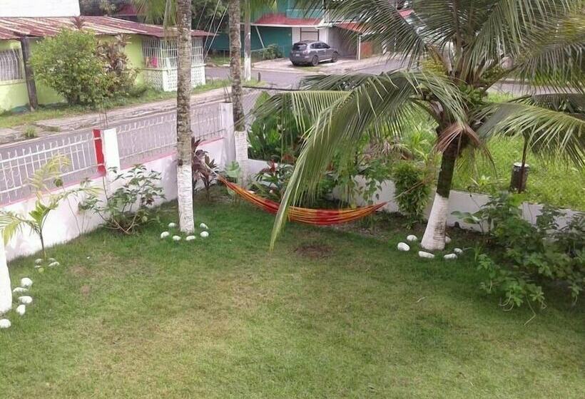 South Beach Guest House Hostel