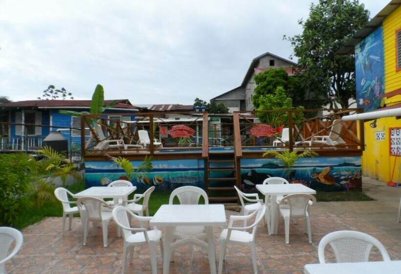 South Beach Guest House Hostel