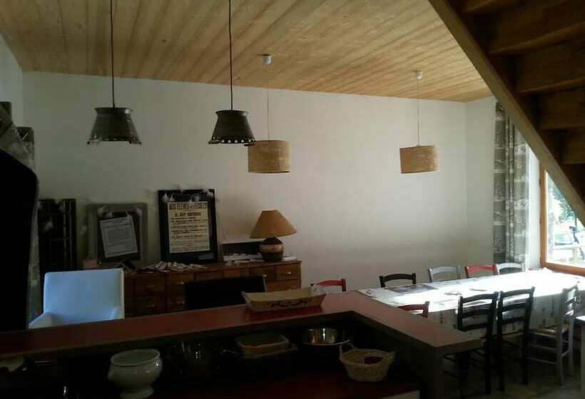 تختخواب و صبحانه A La Bonne école