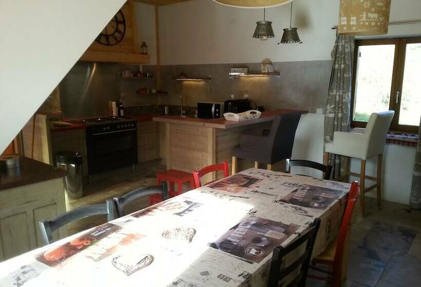 تختخواب و صبحانه A La Bonne école