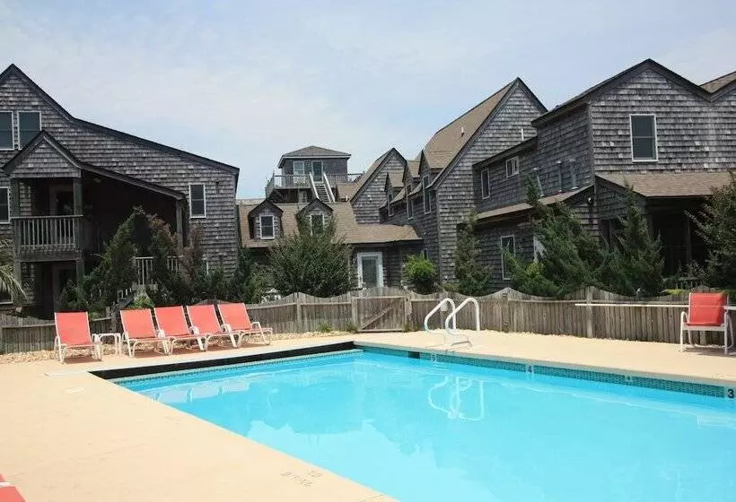 Aamiaismajoitus (B&B) Courtyard Villas On Silver Lake Harbor