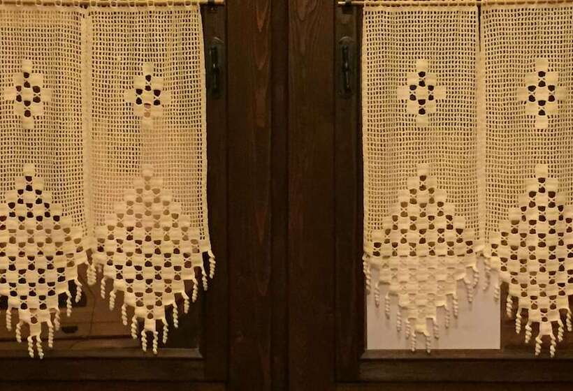 مبيت وإفطار Konak Lapeistra