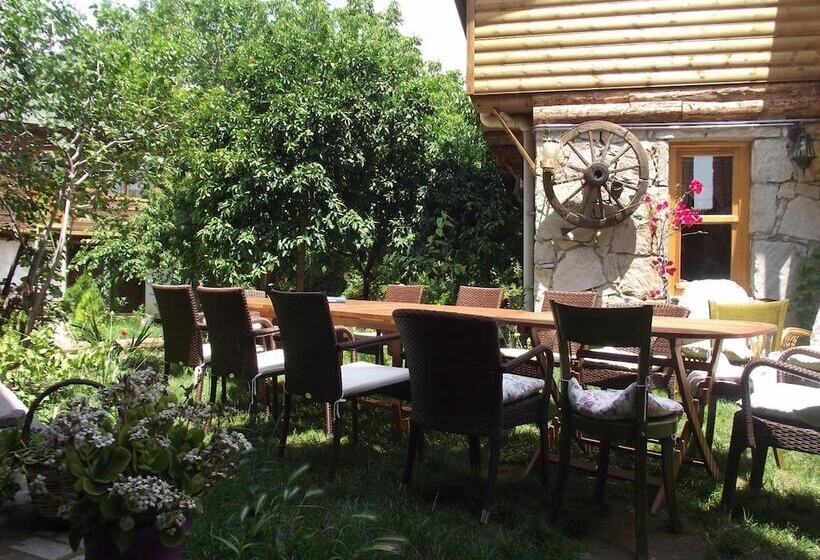 مبيت وإفطار Konak Lapeistra