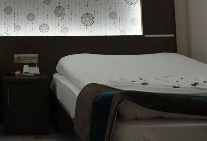 Derya Otel
