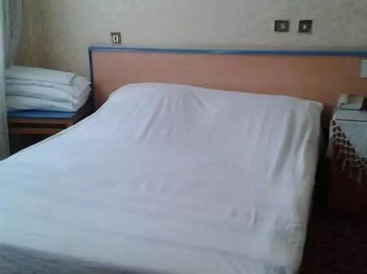 Ekinci Otel