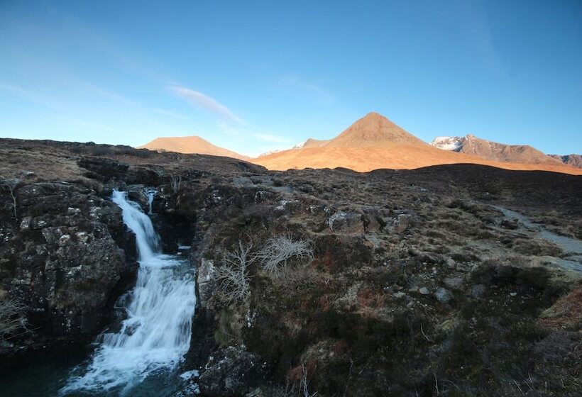 Glenbrittle Youth Hostel