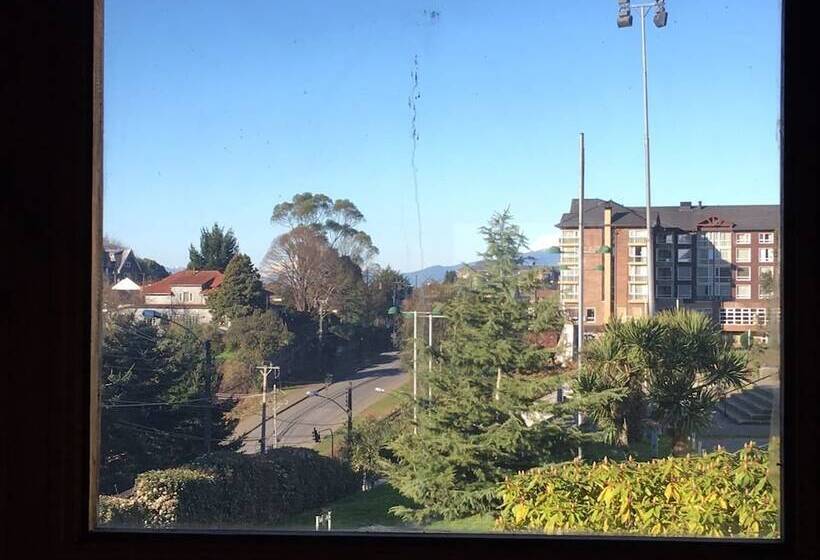 Hostal Arrayanes Del Lago