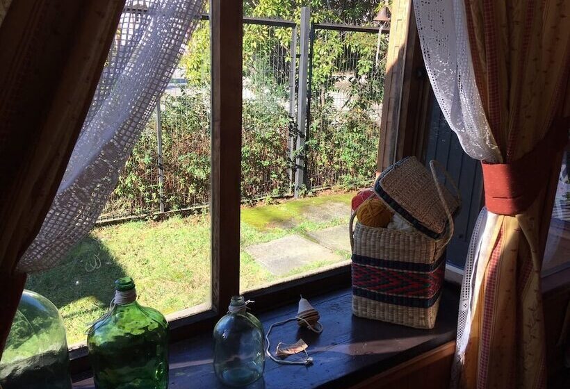 Hostal Arrayanes Del Lago