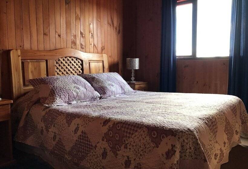 Hostal Arrayanes Del Lago